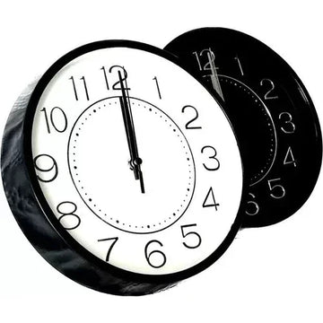 Elegant Nordic Wall Clock with Minimal Design